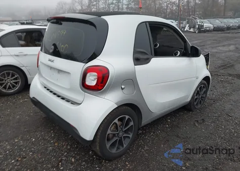 2017 Smart Fortwo Pure from USA, damaged, VIN WMEFJ5DAXHK168690